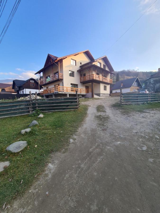 Casa Bujor De Munte Dragoslavele Hotel ภายนอก รูปภาพ